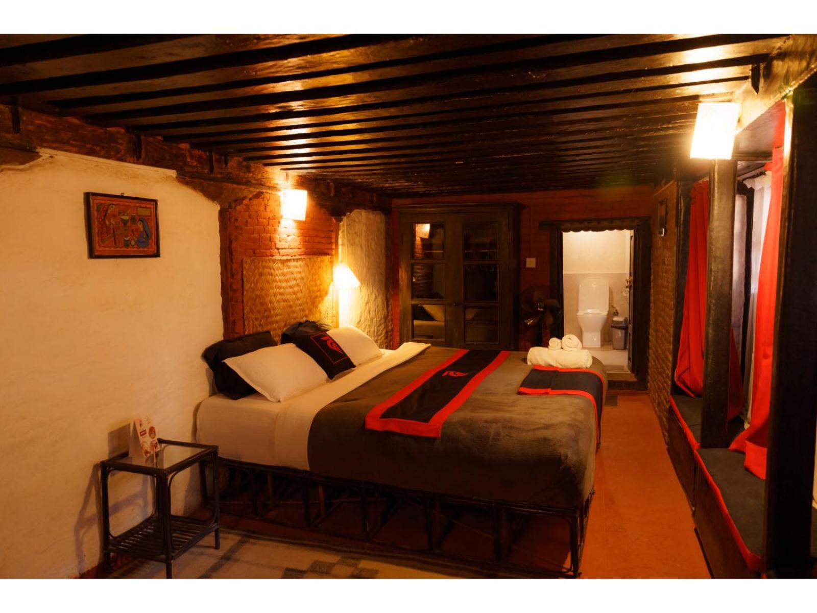 Hira Pensión Lalitpur Exterior foto